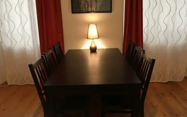 Heart of Vienna Home