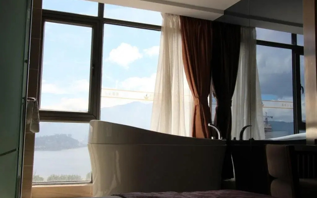 Jinsha Bandao Lakeview Yangsheng Hotel