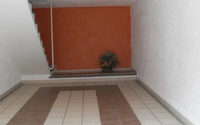 Auto Hotel Bovary