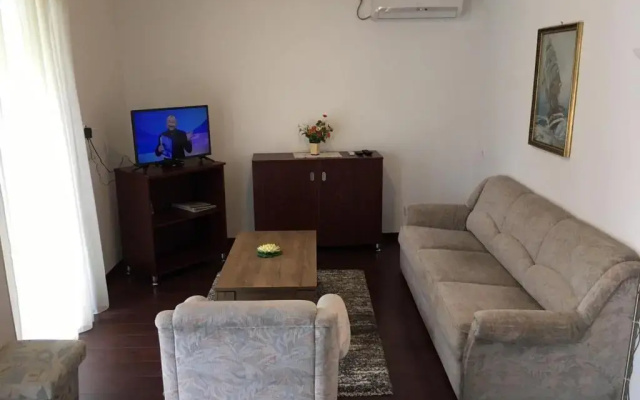 Mary Apartmanhz Hvz
