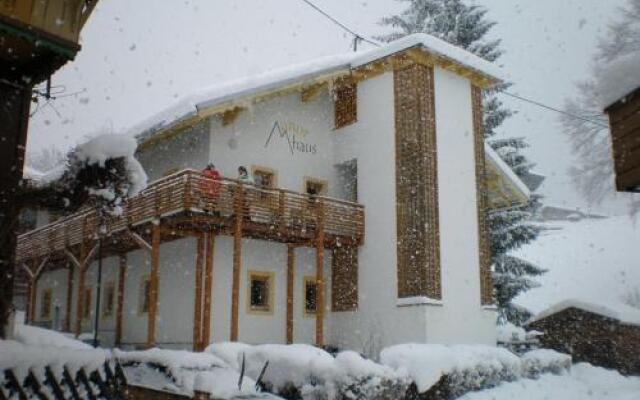 Отель Manorhaus Австрия, Зёлль - отзывы, цены и фото номеров - забронировать отель Manorhaus онлайн вид на фасад