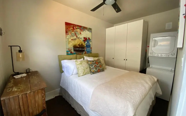 The Chic Guest Retreat in Old Town near CSU!