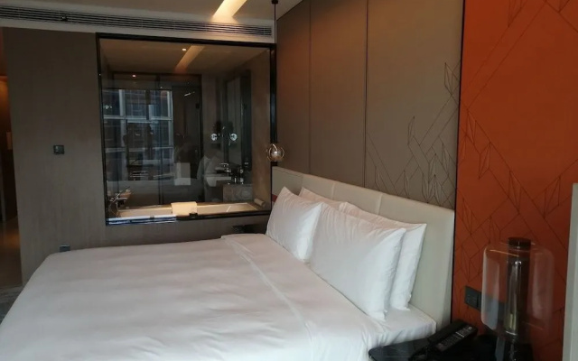 voco Shanghai Hongqiao Hub by IHG
