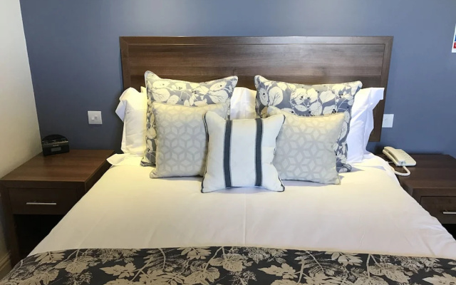 Sandy Cove Hotel