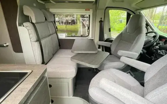 Camper Van Koje 31