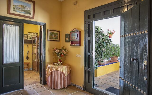 Отель Cortijo Sierra y Lago вид на фасад