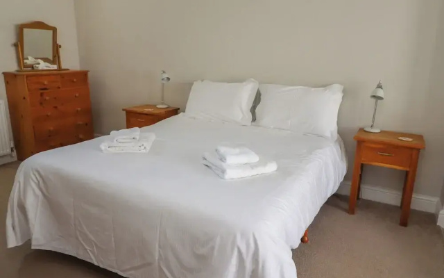 Riverside Lodge