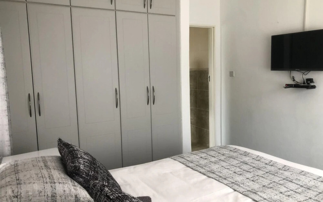 1 bed Apartment in Mount Pleasant Heights - 2014