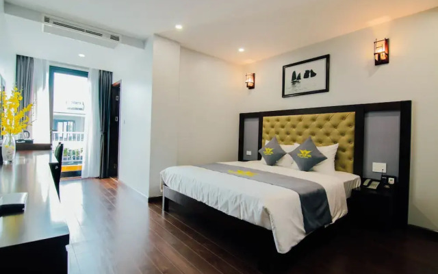 Top One Halong Hotel