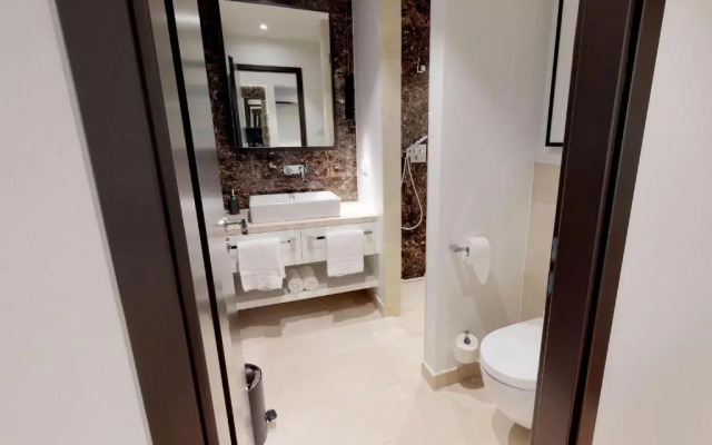 White Pearl Apartment 0.14