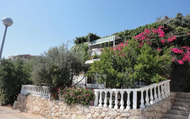 Apartment Ljilja