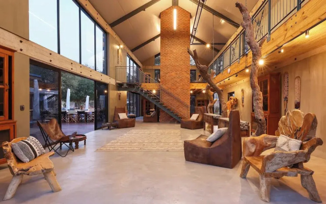 Naka Luxury Safari Lodge