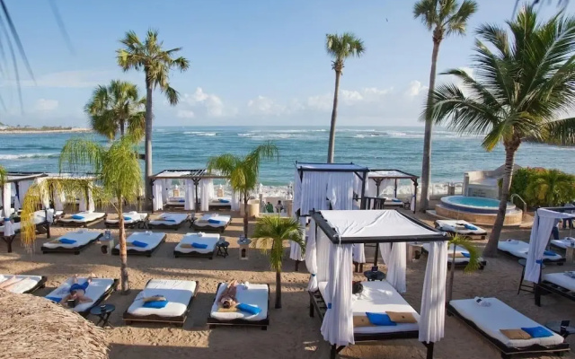 Crown Villas at Lifestyle — Villas Only | Mandatory All-Inclusive Paid at Resort