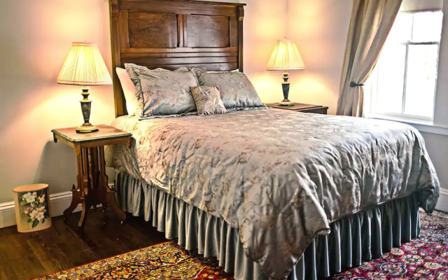 Samuel Sewall Inn