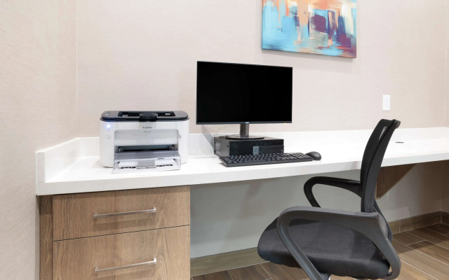 Best Western Plus Mobile Inn & Suites