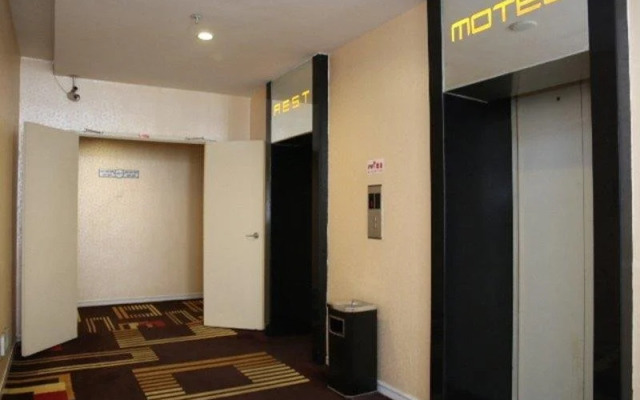 Rest Motel
