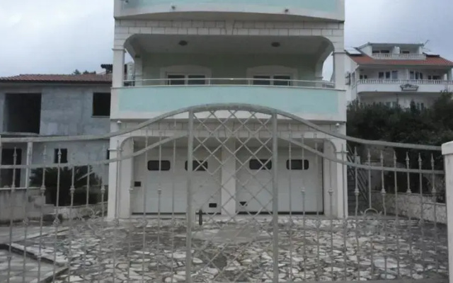 Holiday Home Zlata
