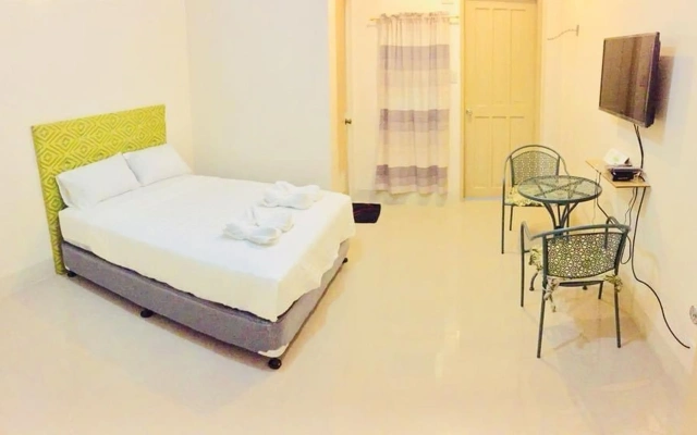 Dreamway House Bed & Breakfast
