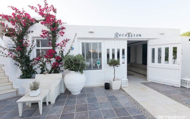 Rocabella Santorini Hotel вид на фасад