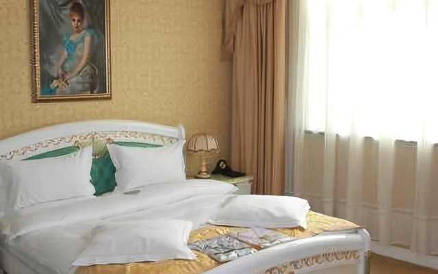 Dong Xing Grand Hotel
