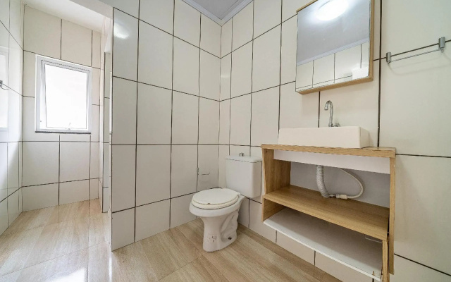 021 - Lindo Residencial com Piscina e Jacuzzi em Bombas