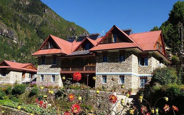 Everest Summit Lodge Monjo In Lukla Nepal From None - 