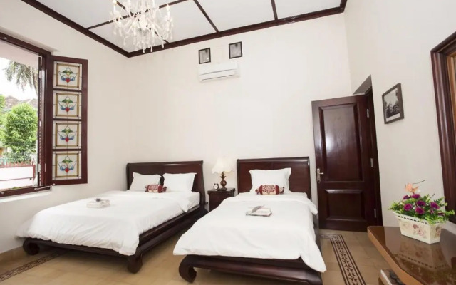 Huis Van Gustafine Floor 1