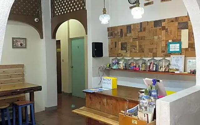 Jiji's Hostel