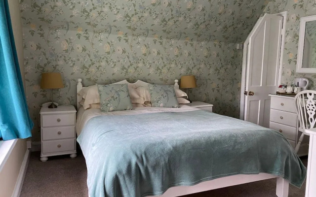 West Lodge Hotel