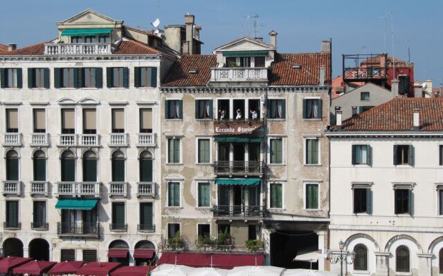Отель Antica Locanda Sturion - Residenza d'Epoca Италия, Венеция - отзывы, цены и фото номеров - забронировать отель Antica Locanda Sturion - Residenza d'Epoca онлайн вид на фасад