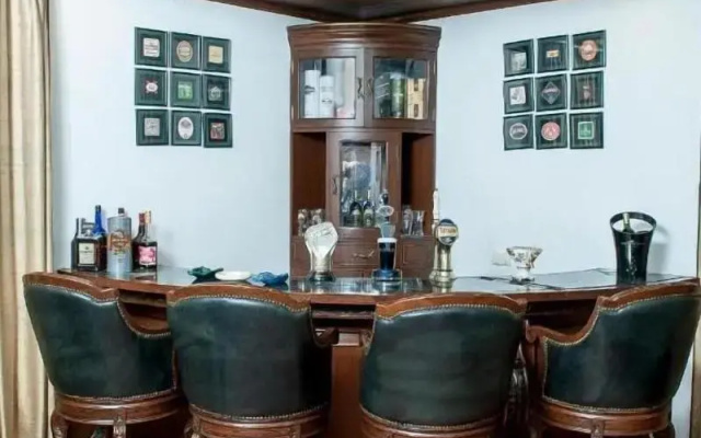 VILLA 33 Bed & Breakfast