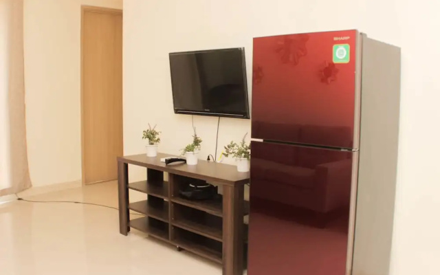 Warm And Cozy Living 3Br At Meikarta Apartment