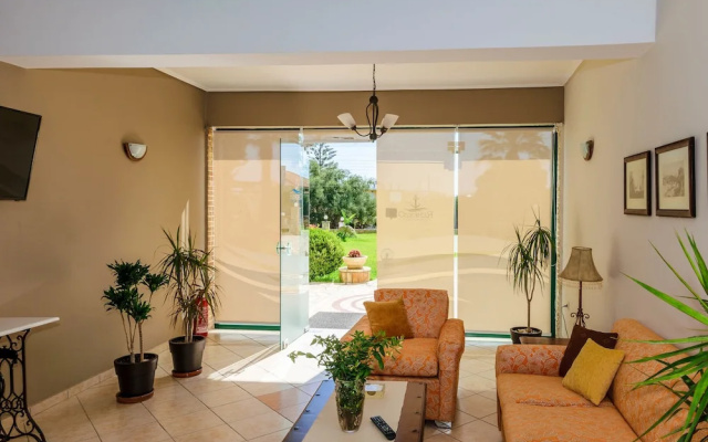 Remezzo Apartments & Studios