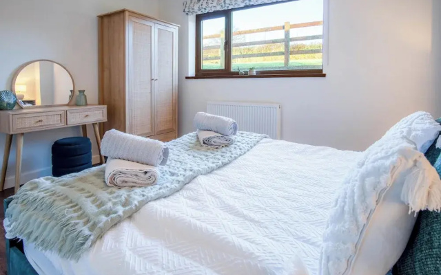 The Beacon - 3 Bed - Ludchurch