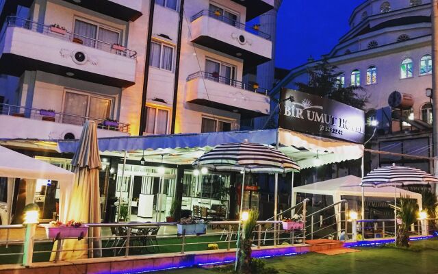 Bir Umut Hotel вид на фасад