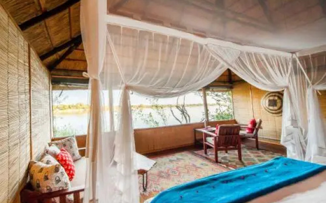 Chundukwa River Lodge