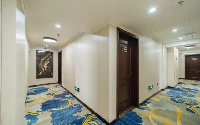 Fengji Hotel (Nanjing Jiangning University Town)(风季酒店（南京江宁大学城店）)