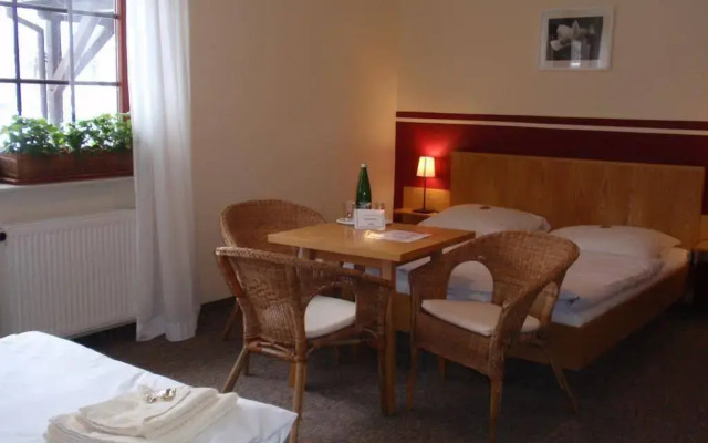 Hotel & Restaurant Lindengarten