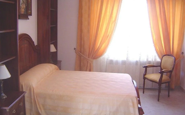 Hostal Cerezo