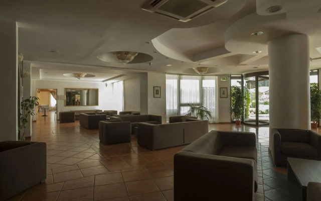 Sport Village Hotel & Spa
