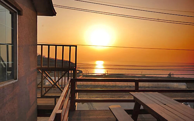 Ganghwa Sunset Ilbonji Pension