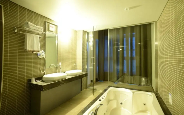 Life Style F Hotel