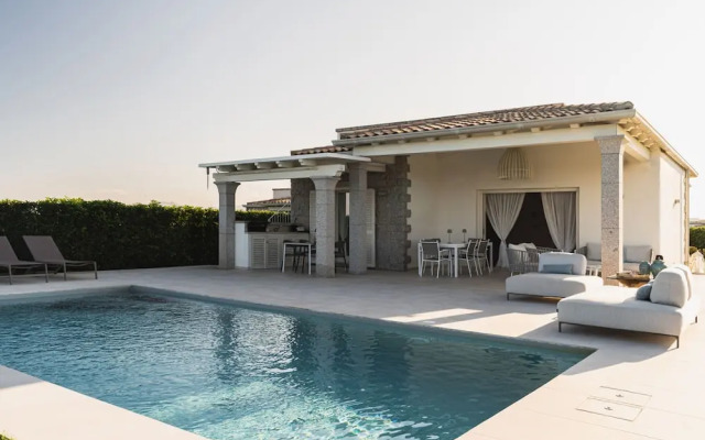 Villa Blue Sphere by Wonderful Italy