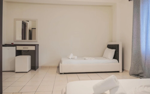 Foris Rooms
