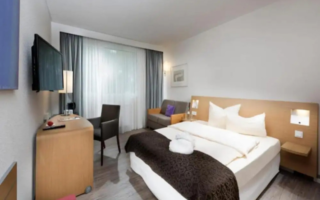 Sunday Saarbruecken Sued Deluxe Double Room