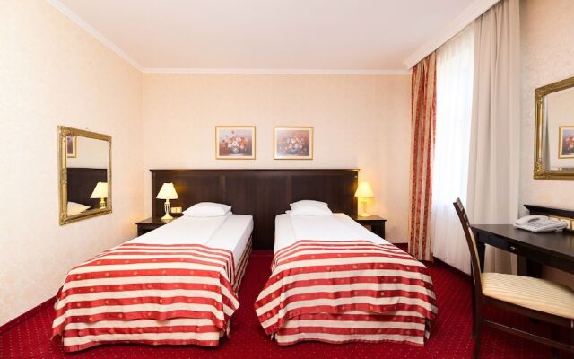 Gertrude Hotel