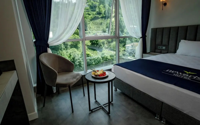 Newarise Hotel