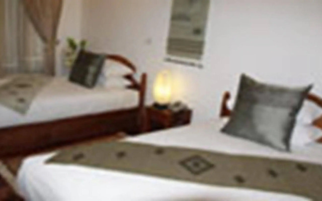 Ang Thong Hotel