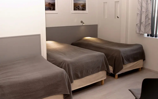 B&B Guesthouse - Bed and Breakfast Keflavik Centre
