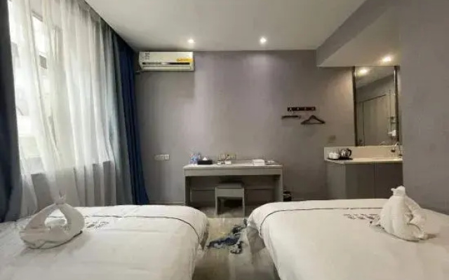 Hongxin Business Hotel